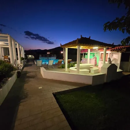 Elia Garden Oasis With Pool Astros * Paralio Astros