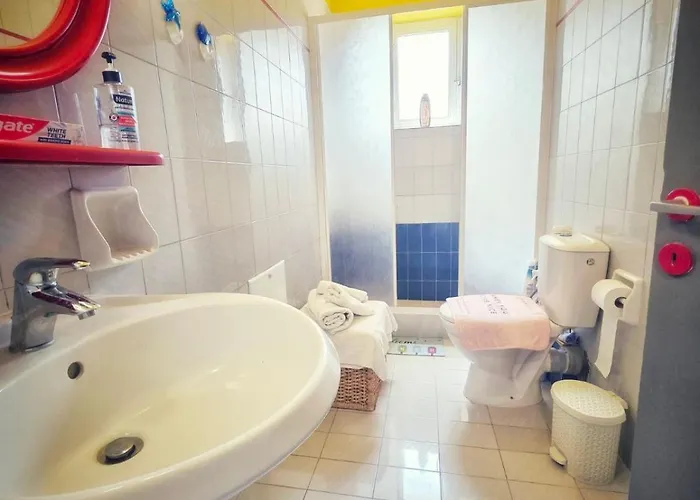 Elia Garden Oasis With Pool Astros דירה *