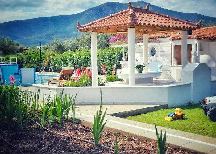 Elia Garden Oasis With Pool Astros *