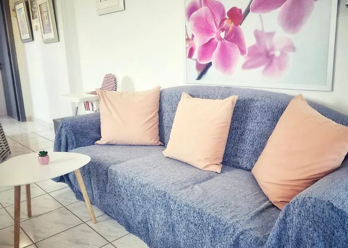 Elia Garden Oasis With Pool Astros Apartment