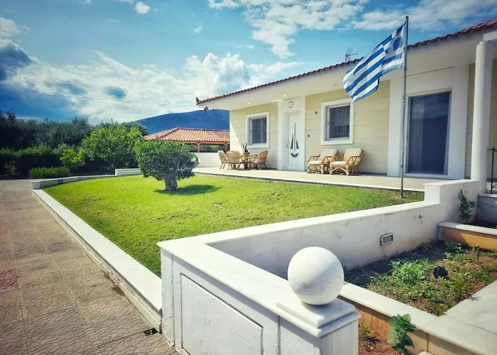 Elia Garden Oasis With Pool Astros *