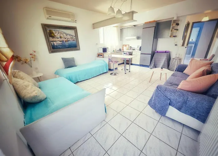 Apartment Elia Garden Oasis With Pool Astros