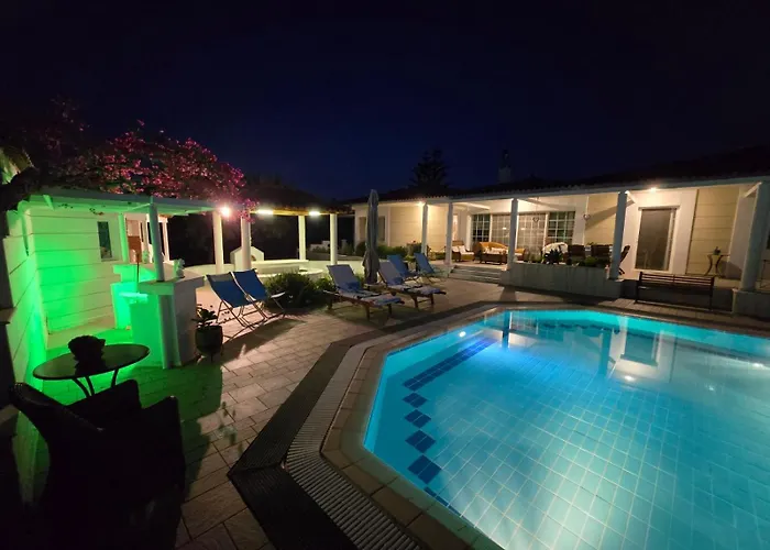 דירה Elia Garden Oasis With Pool Astros