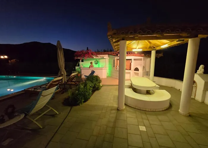 Elia Garden Oasis With Pool Astros *