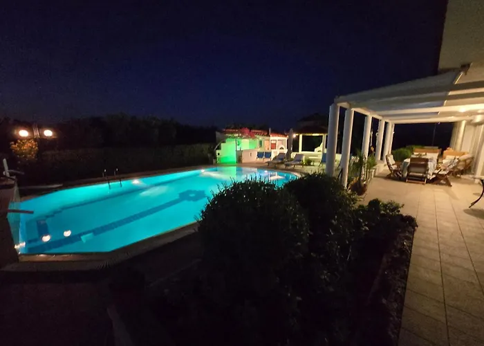 Elia Garden Oasis With Pool Astros Parálion Ástros